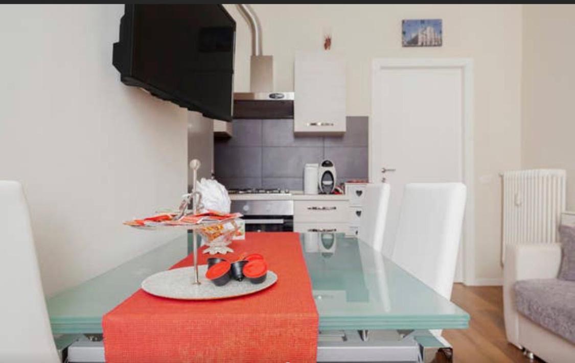 Rodica Comfort Home Milano Navigli Екстер'єр фото